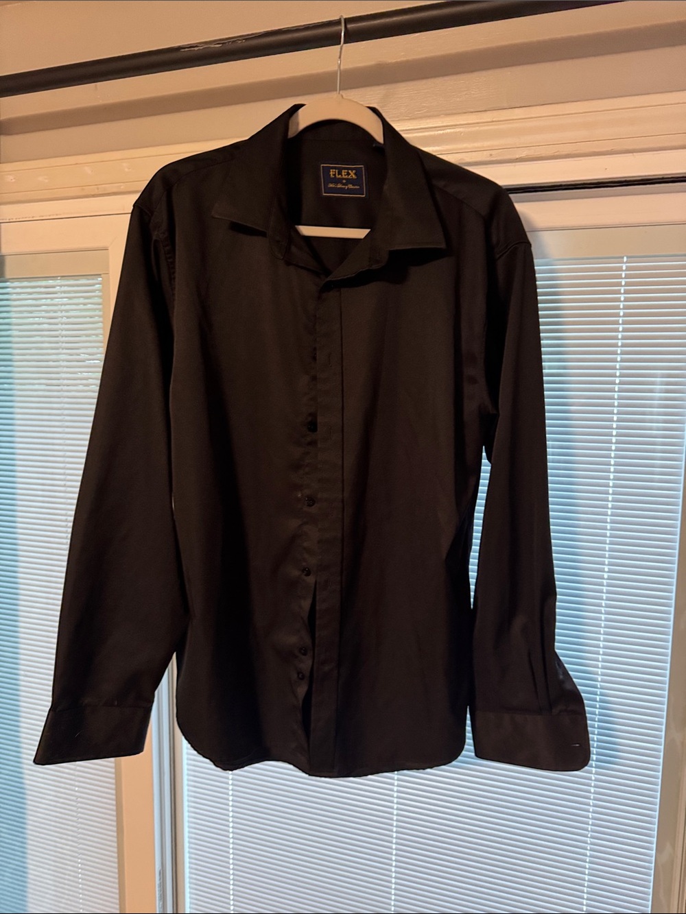 FLEX Men's Black Long-Sleeve Dress Shirt - Spread Collar